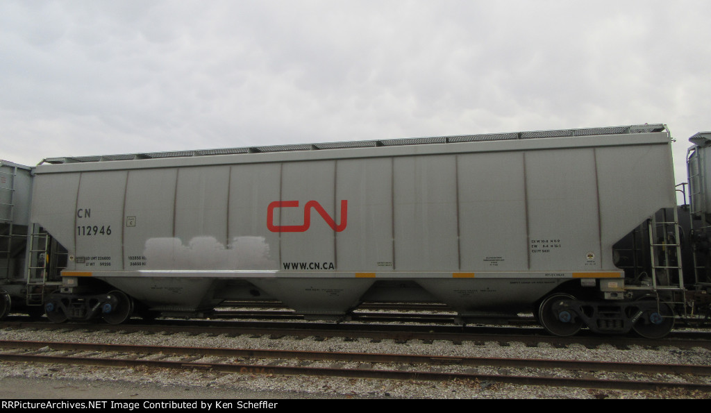 CN 112946